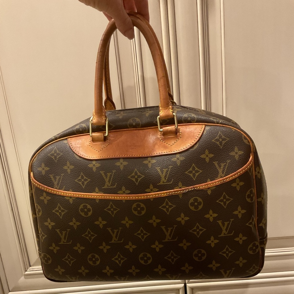 LOUIS  VUITTON DEAUVILLE HANDBAG